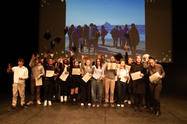 CEREMONIE REMISE DIPLOME 044 CEREMONIE REMISE DIPLOME 044